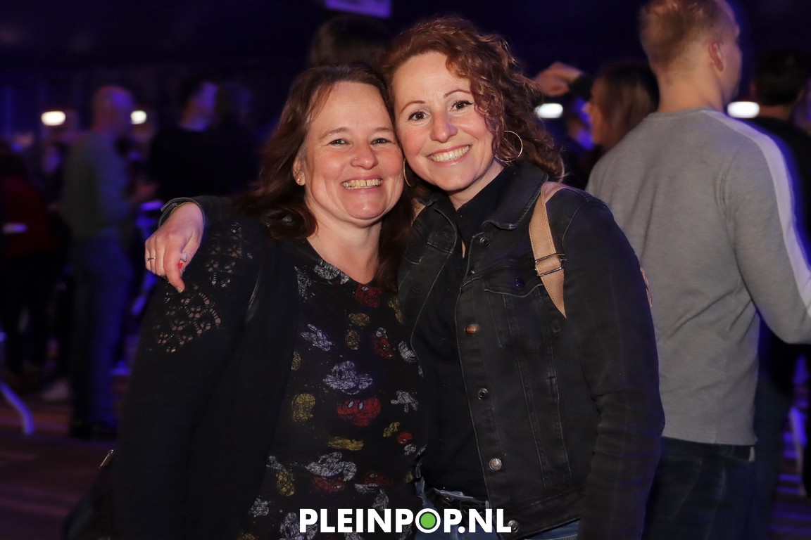 V R I J D A G     (35)